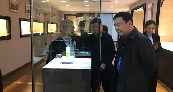 溫州市文化局領(lǐng)導(dǎo)、溫州博物館館長一行來我館考察交流