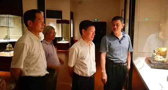 中共浙江省委宣傳部部務會議成員、干部處處長吳熔一行參觀倪東方藝術博物館