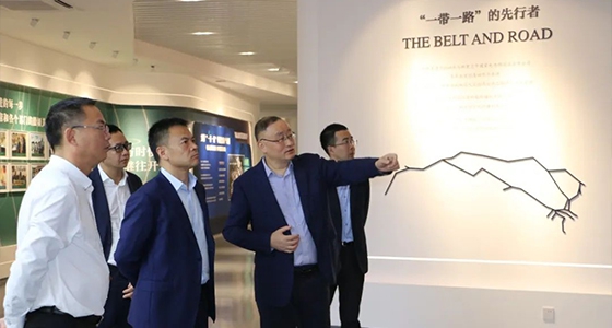 On the afternoon of November 14th, Lou Xuejun, member of the Party Group and Deputy Director of the Zhejiang Provincial Department of Science and Technology, and his delegation came to Ante Group for scientific and technological cooperation research. Lin Weihua, Deputy County Mayor of Qingtian County People's Government, and leaders of the County Science and Technology Bureau accompanied the investigation.